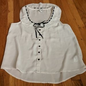Ivory blouse cute ribbon tie embroidered collar